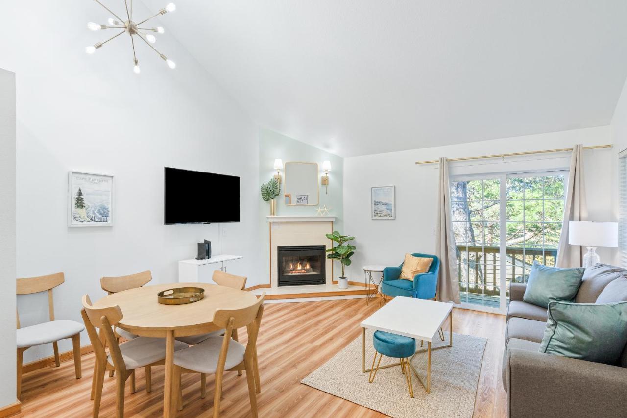 Cannon Beach Vibes, Steps To The Beach,Wifi,3 Full Bedroom En Suites With 3 Fireplaces,Near Downtown Экстерьер фото